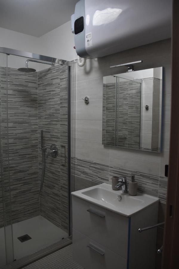 B&B Alba Chiara Паола Екстериор снимка